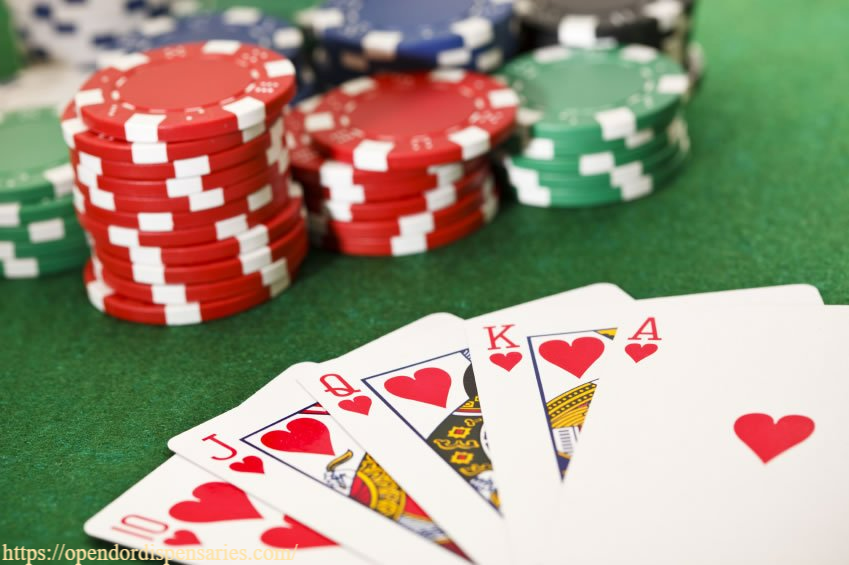 Read more about the article Panduan Bermain Judi Poker Online Untuk Pemula